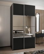 Kleiderschrank / Schiebetürenschrank | Farbe: Schwarz | 245,5 x 140 x 64 cm | 6 Fächer | 2 Schiebetüren | 2 Kleiderstangen | Soft-Close | Spiegel