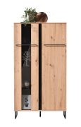 Vitrine mit zwei Türen Crina 02, Industrial Stil, Parsolglas, Farbe: Eiche Artisan / Schwarz, ABS-Kantenschutz, acht Fächer, Maße: 153,5 x 84,5 x 35 cm