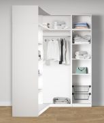 Offener Eckkleiderschrank | 2 Wäschekörbe | Farbe: Weiß | 1 Kleiderstange | 7 Holzeinlegeböden | Maße: 108,5 x 55 x 234 cm | 11 Fächer | Universelles Design