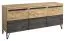 Kommode Benkovac 09, Farbe: Eiche / Schwarz, teilmassiv - Abmessungen: 79 x 174 x 50 cm (H x B x T)