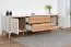 TV-Unterschrank Tuanai 01, Farbe: Eiche / Weiß Hochglanz - 58 x 180 x 47 cm (H x B x T)