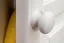 Schmaler Kleiderschrank | 2 Drehtüren | 4 Fächer | mit Kleiderstange | 80 cm breit | Massivholz | Farbe: Weiß Abbildung