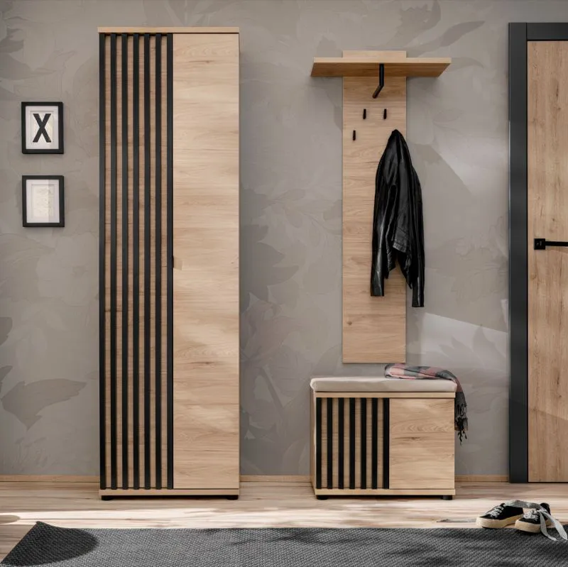 Garderobe Komplett - Set B Angvik, 3-teilig, Farbe: Eiche / Schwarz, ein Garderobenschrank, ein Schuhschrank mit Sitzgelegenheit, vier Haken, inkl. Sitzkissen