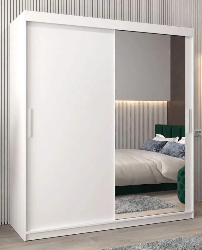 180 cm breiter Schiebetürenschrank mit 2 Türen | 10 Fächer | 2 Kleiderstangen | Farbe: Weiß Abbildung