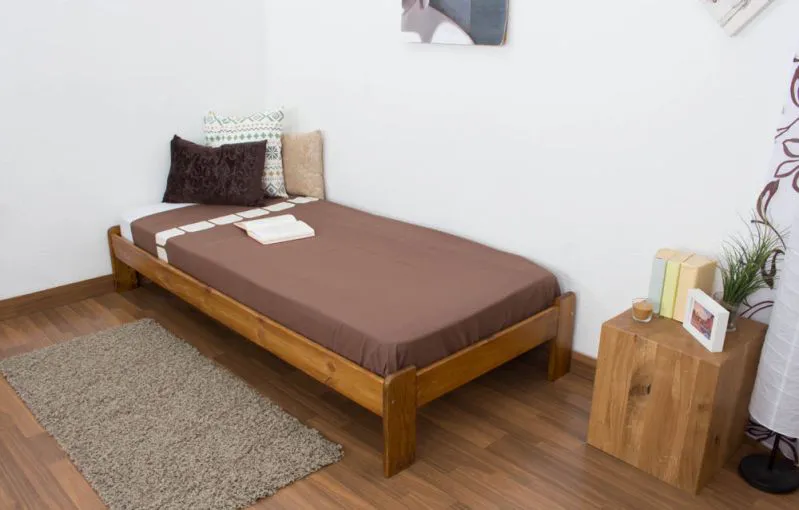 Futonbett / Massivholzbett Kiefer Vollholz massiv Eichefarben A10, inkl. Lattenrost - Abmessung 90 x 200 cm