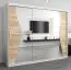 Großer 250 cm breiter Kleiderschrank mit 10 Fächern und 3 Türen | Farbe: Sonoma Eiche / Weiß Abbildung