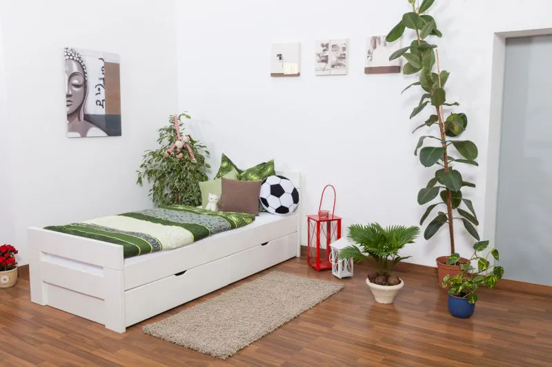 Bett mit Stauraum