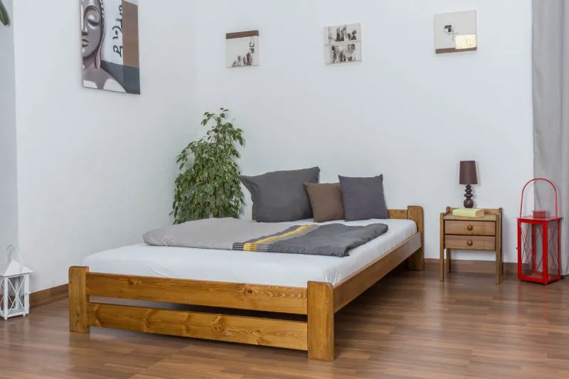 Einzelbett / Gästebett Kiefer Vollholz massiv Eichefarben A9, inkl. Lattenrost - Abmessung 140 x 200 cm