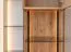 Hängevitrine Sienne 04 mit 1 Tür, getöntes Glas, Wildeiche massiv, Push-to-open, 8 Einlegeböden, inkl. LED-Beleuchtung, 175 x 73 x 37 cm, Holz gebürstet